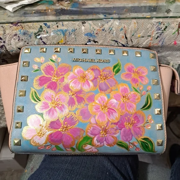 Hand Painted Purse Crossbody Bag Medium Messenger Saffiano Leather Gold Studded - Picture 14 of 15